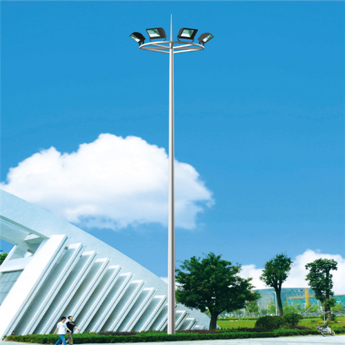 High pole lamp